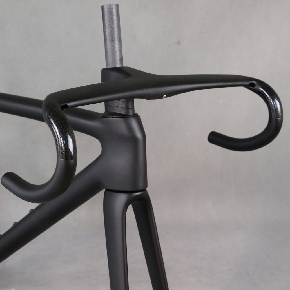 新作人気 BSA TT-X68 Frame Bike Road Disc 836g Superlight Bottom Handlebar Integrated With 700*32C  Tire Max Bracket パーツ