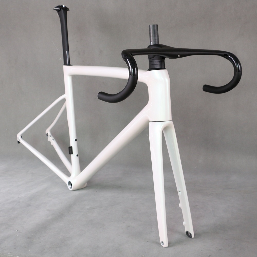 Chameleon White YS9145 Superlight Disc Road Bike Frame TT-X68 BSA Bottom  Bracket Max Tire 700*32C With Integrated Handlebar