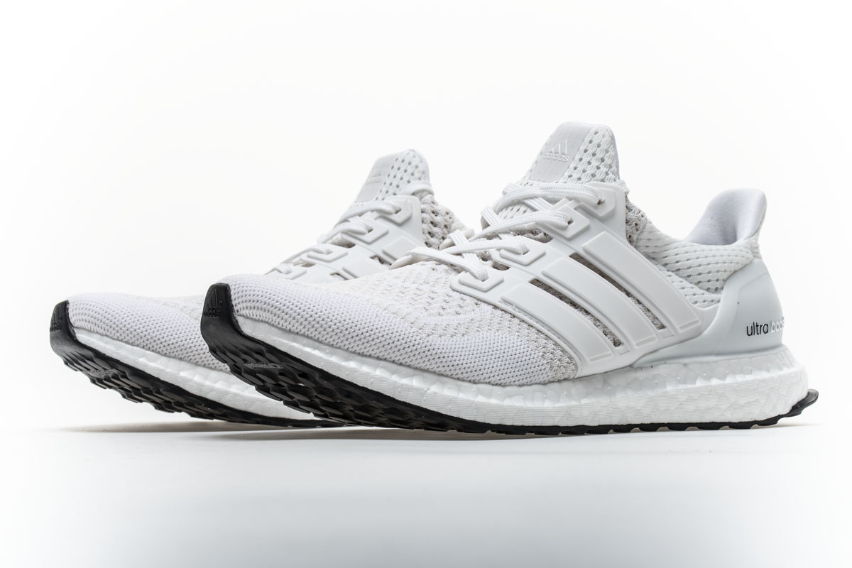BoostMasterLin Ultra Boost 1.0 Core White, S77416 - Sharesneakers.com