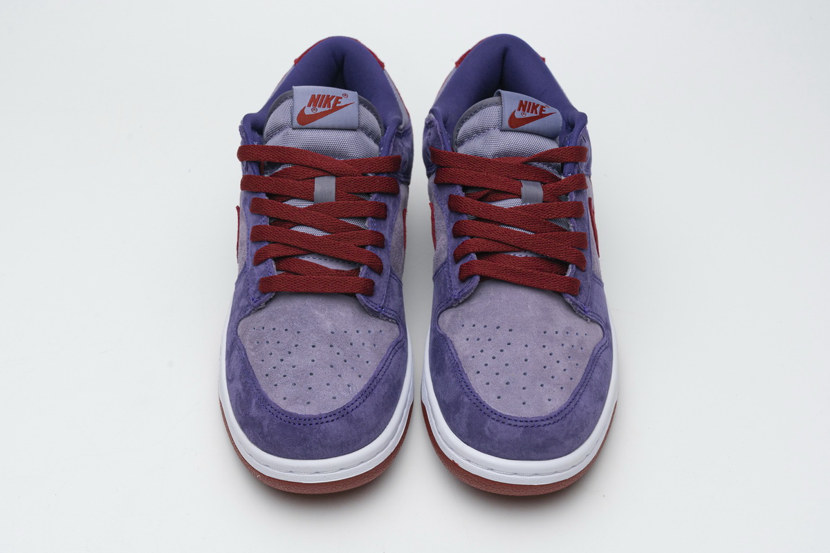 plum sb dunks