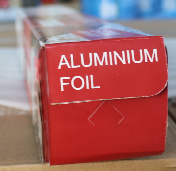 Takeaway standard aluminum foil roll 