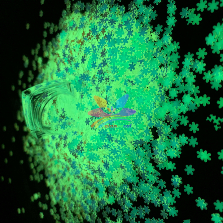 Green luminous shape 6mm snowflake