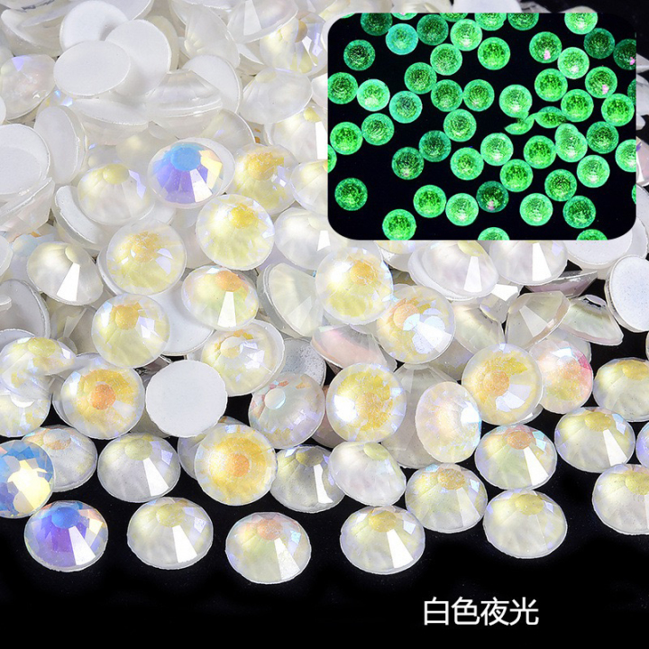 P106     Glow in the dark Glass Flatback Rhinestones SS6 SS8 SS10 SS12 SS16 SS20 SS30 Wholesale small bags 