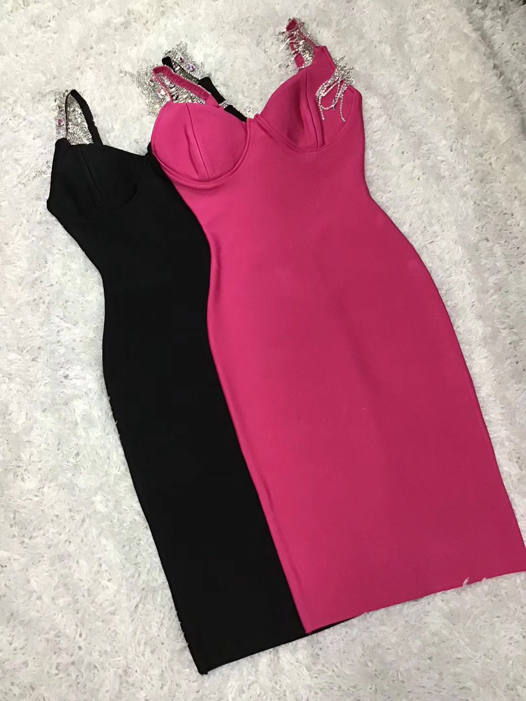 2021 High Quality Sexy Winter Hot Pink Bandage Dress Women Celebrity Party Club Black Red Vestido Crystal Dress Bodycon 