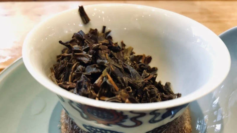 Discover the Art of Repurposing Used Tea Leaves
