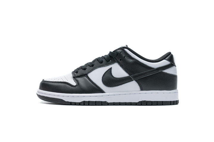 Black and White Dunks Reps