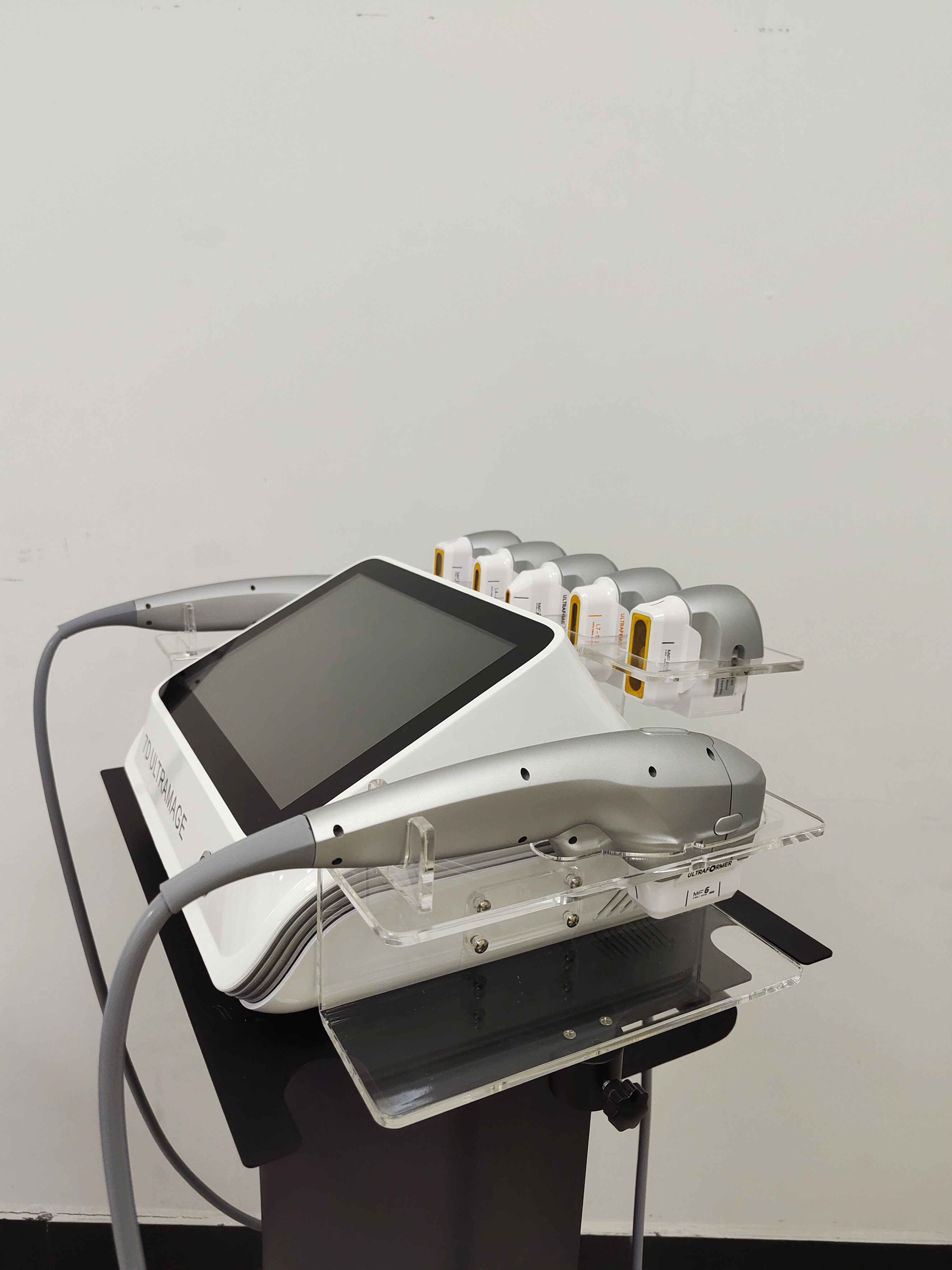 Portable 7D 20000 Times Painless HIFU 7D High Intensity Focused Ultrasound Face Lifting Winkle Removal Skin Rejuvenation Equipment Portable 7d HIFU machine for sale hifu machine,hifu machine price,7d hifu machine