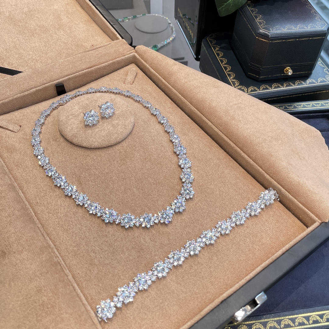 Artificial diamond necklace hotsell