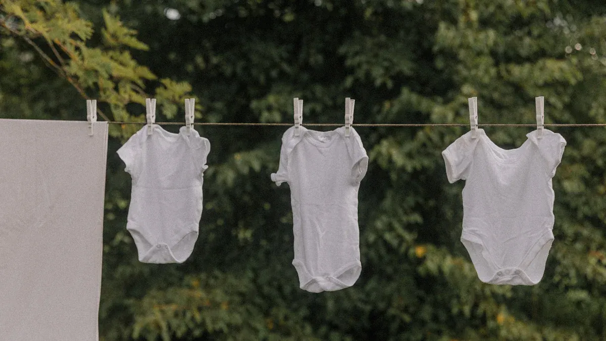 Selecting Versatile Neutral Baby Clothes