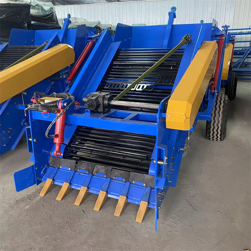 Beach stone picking machine