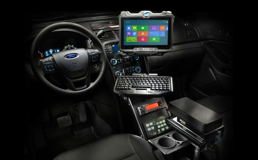 Application of Industrial Tablet PC in-Vehicle Display Control System
