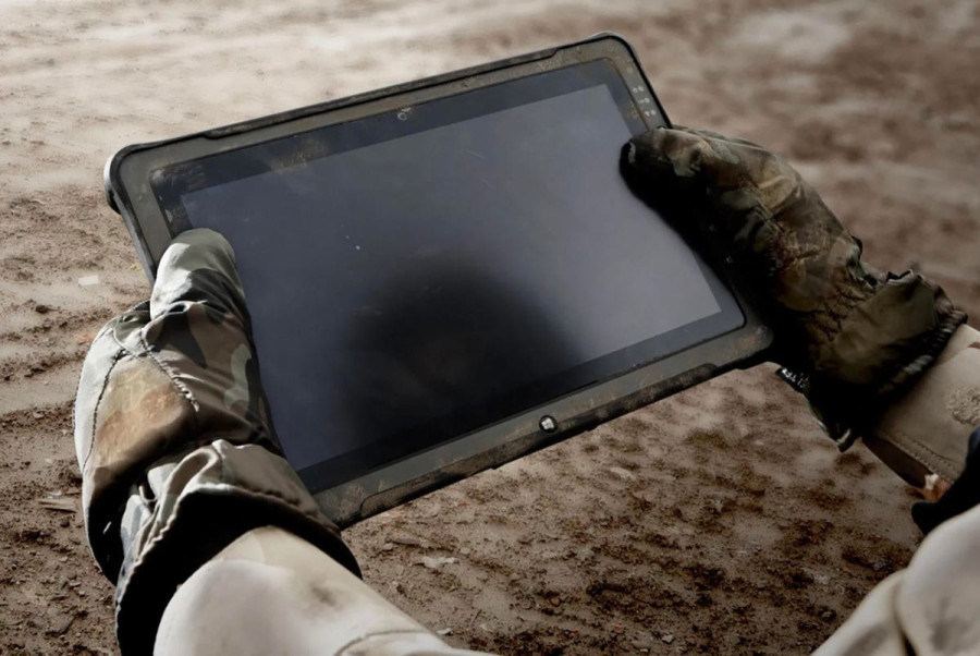 Hot-Swappable Ruggedized Tablets