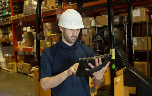 Intelligent Forklifts Tablets Reshape the Warehouse