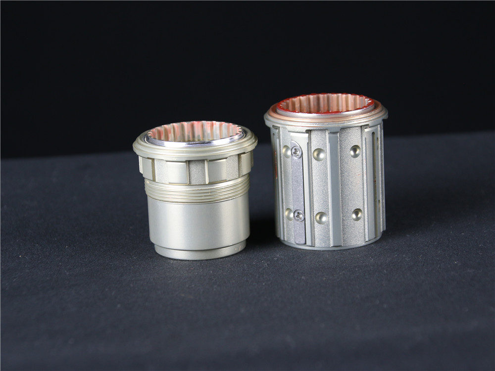 SR268 Road bike hubs that require better craftsmanship and more time to produce 