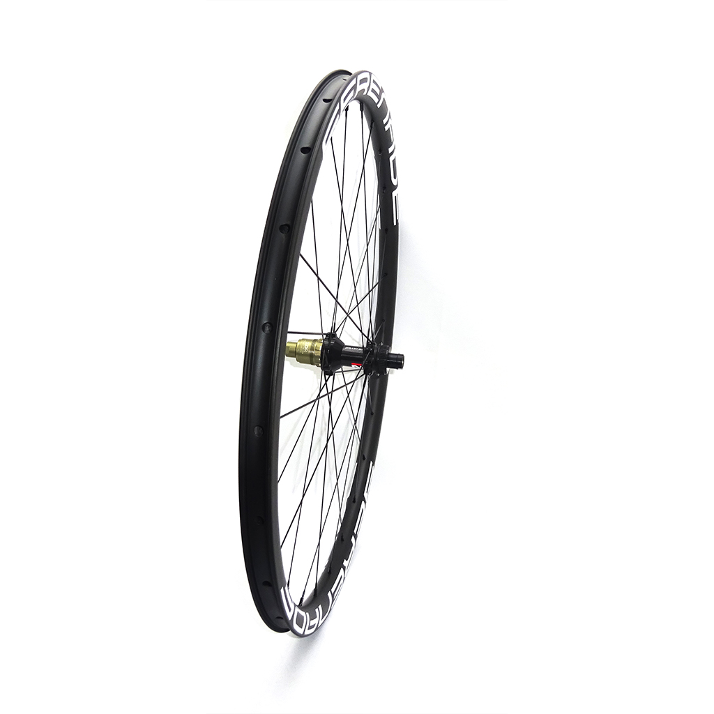Serenade Disc brake 30mm full carbon tubeless bicycle wheelset road bike wheels Novatec D411SB-D412SB Disc brake 30mm full carbon tubeless bicycle wheelset road bike wheels
