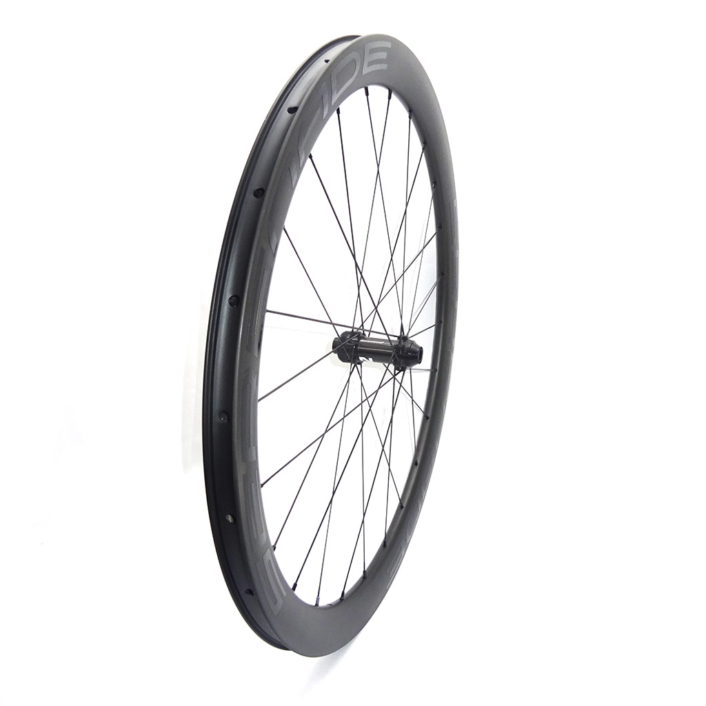 1350 gr Disc brake road bike components 45mm carbon wheelset Novatec D411CB-D412CB 1350gr Disc brake road bike components tubeless rim 45mm carbon wheels