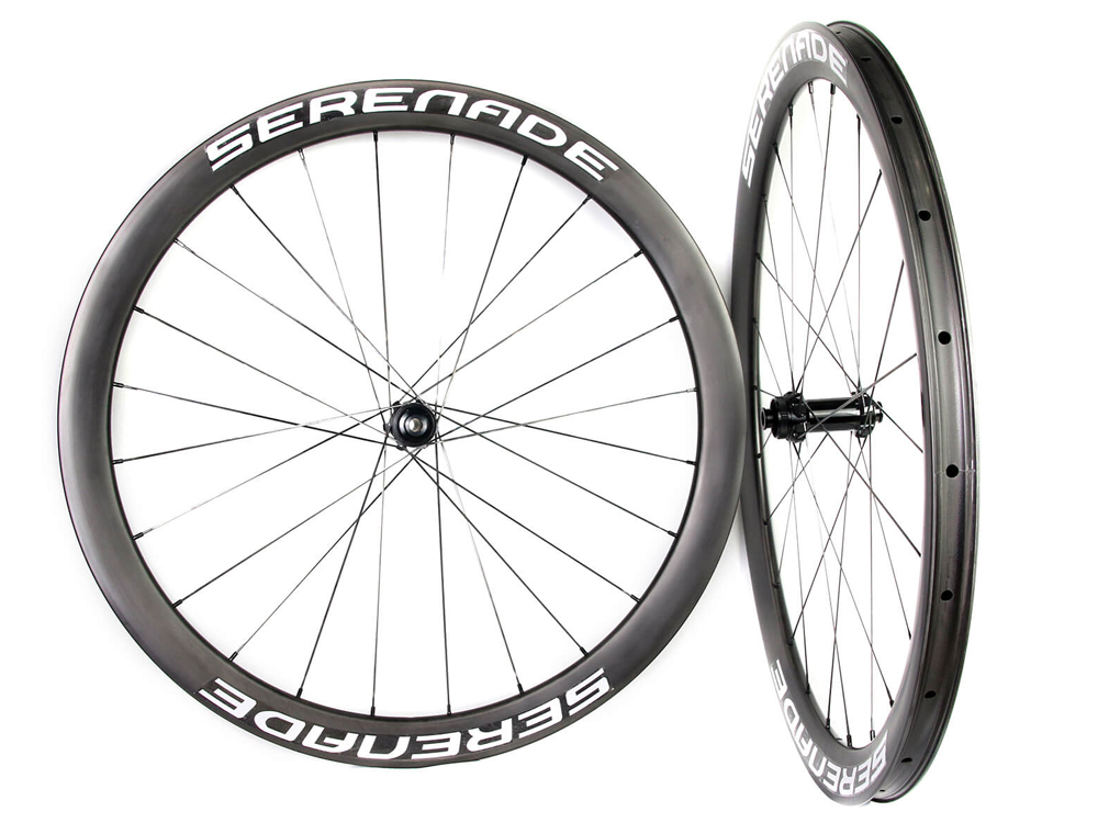 700c gravel wheelset 45mm depth 31mm wide clincher rims SR042 hub Serenadebikes 700C Carbon Aero Wheelset Disc Brake Gravel Wheels 45mm